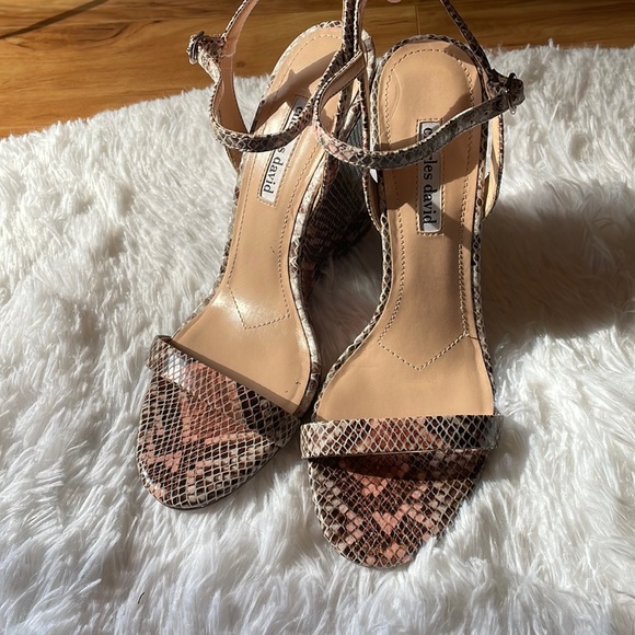 Charles David snakeskin leather wedges - Picture 3 of 10